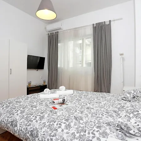 Lovely Apartment With 2 Bedrooms Bucureşti Exterior foto