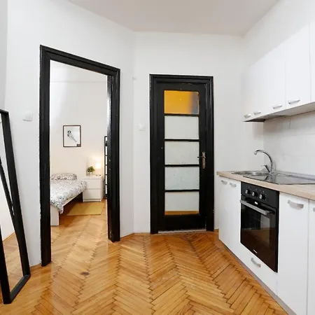 Lovely Apartment With 2 Bedrooms Bucureşti Exterior foto