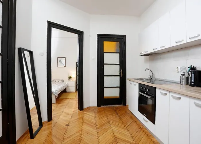 Lovely Apartment With 2 Bedrooms