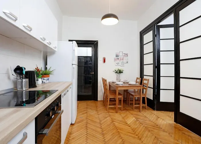 Lovely Apartment With 2 Bedrooms