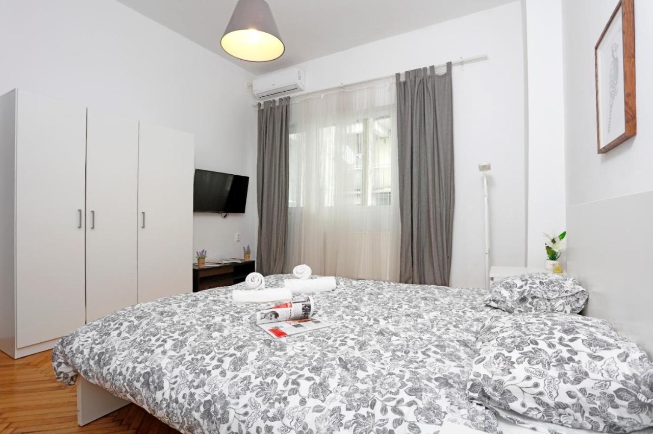 Lovely With 2 Bedrooms